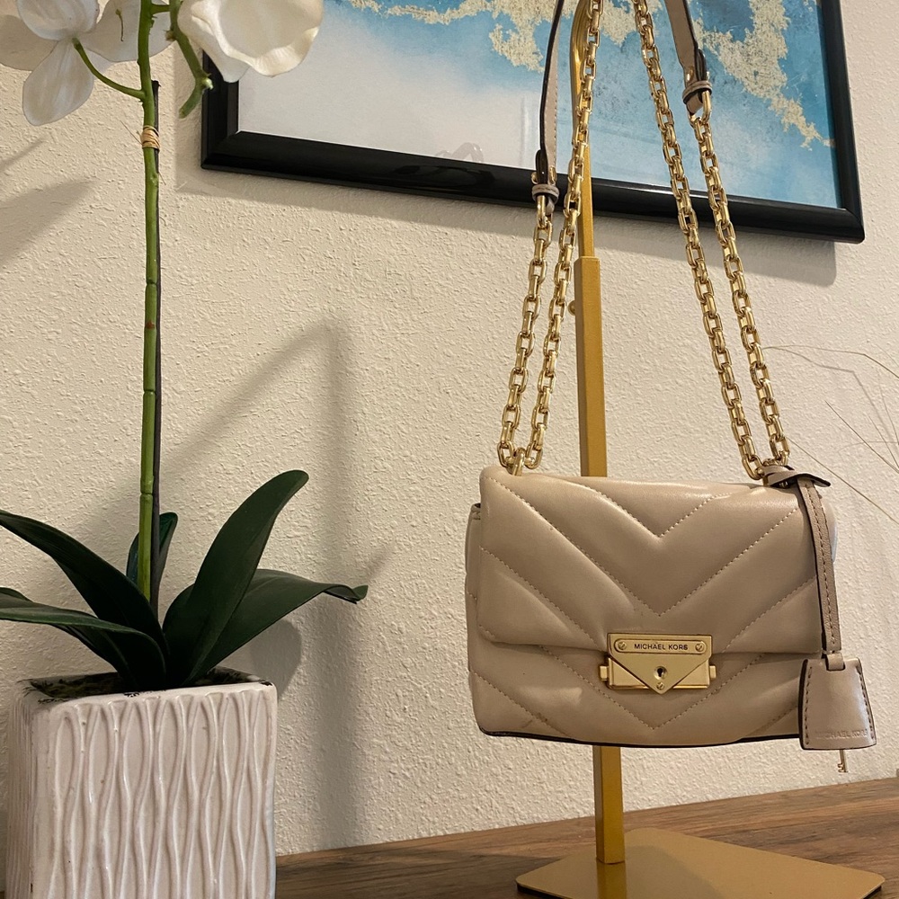 Michael Kors Beige Quilted Leather Crossbody Bag – Gold Chain Strap + Dust Bag